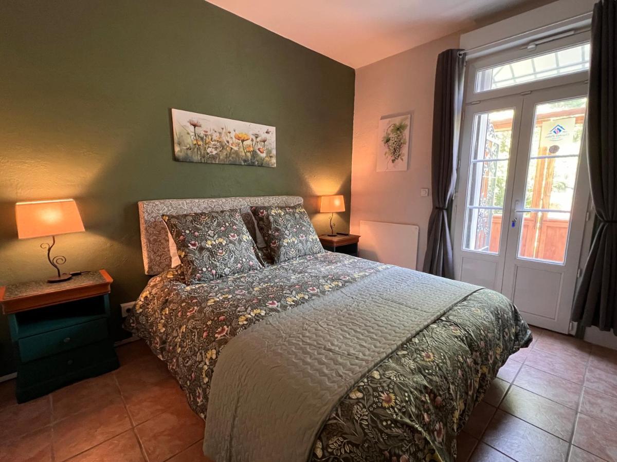 Les Trois Fenetres Bed and Breakfast Beauficel Εξωτερικό φωτογραφία