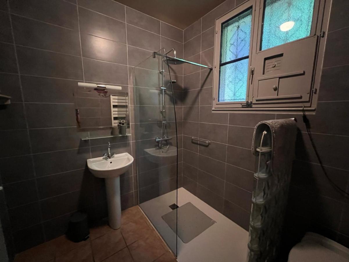 Les Trois Fenetres Bed and Breakfast Beauficel Εξωτερικό φωτογραφία